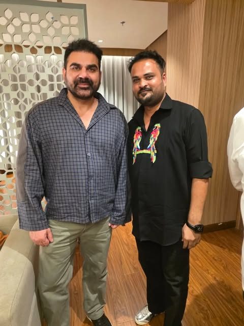 A celebrity guest at Praveen's studio